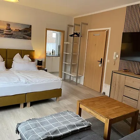 Tus-fewo#04 - Serviced & Executive